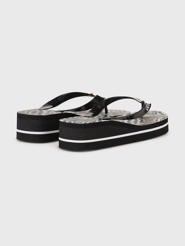 Animal print flip-flops - 3