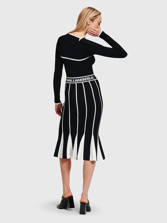 Dress with removable sleeves - 2