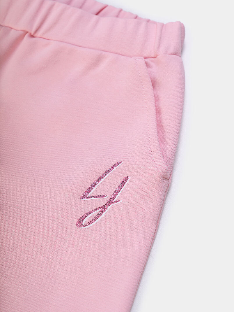 Pink sports pants with delicate logo - 3