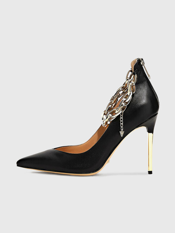 SHADEE heeled shoes with accent chain - 1