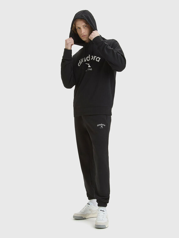 Unisex black sweatshirt with contrast logo - 4