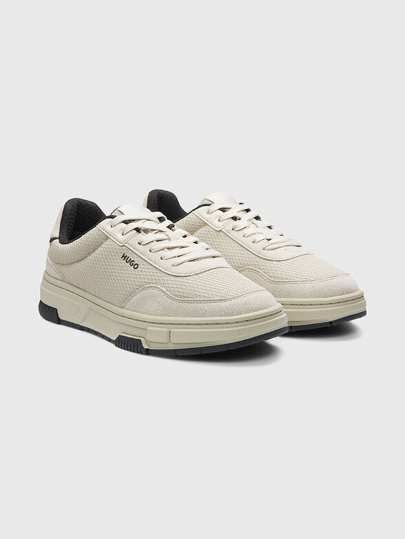 Sports shoes with logo - 2