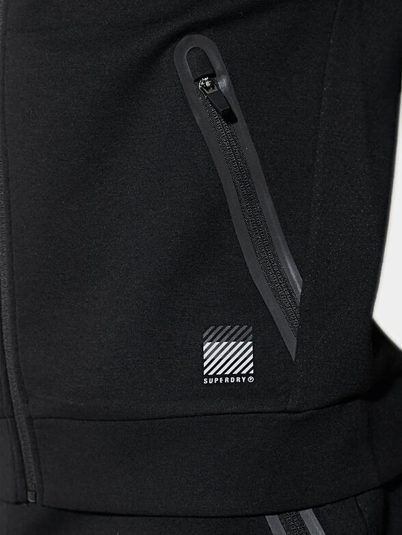 Sports sweatshirt in black - 2