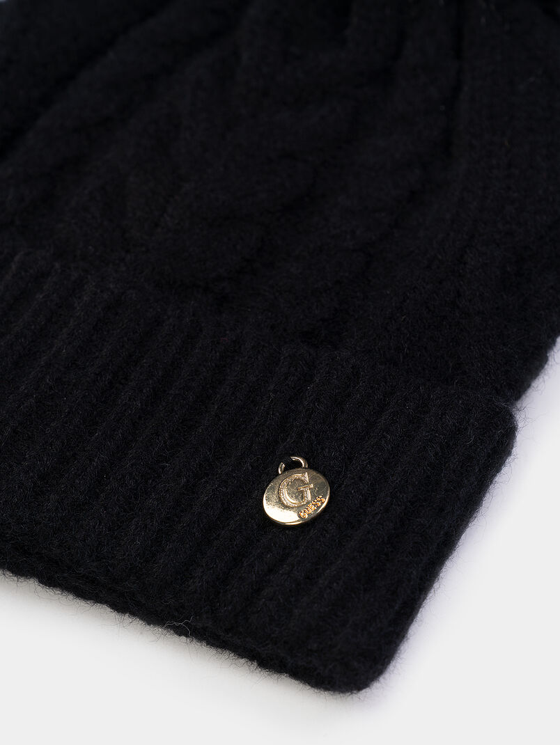 Knitted hat with pompom and logo detail - 3