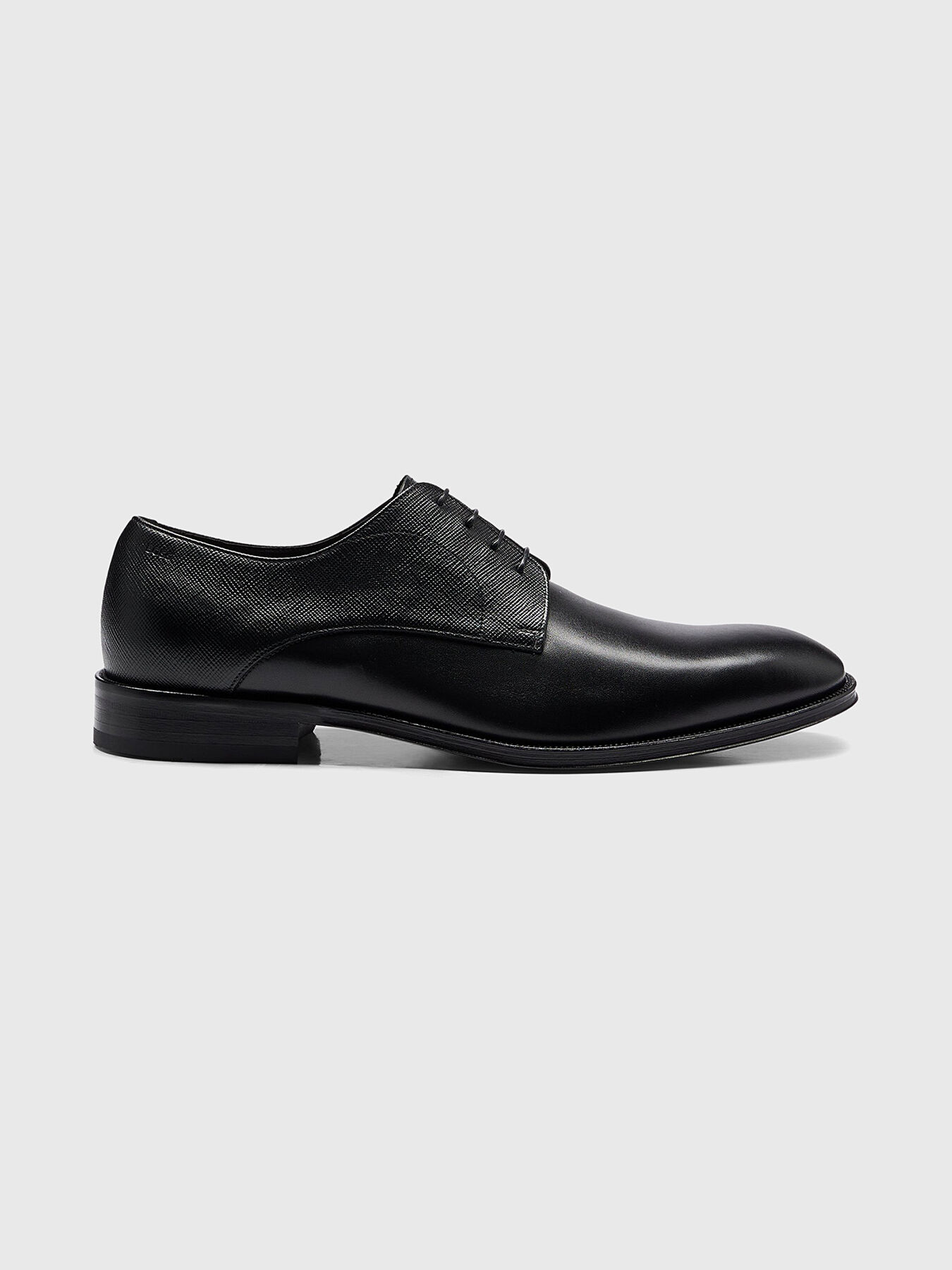 Boss brand shoes 2025