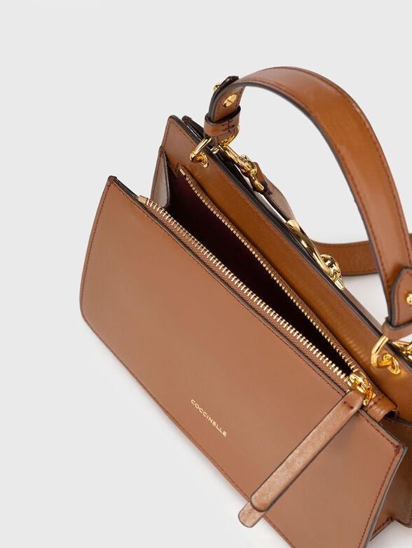 Beige leather bag with long strap - 6