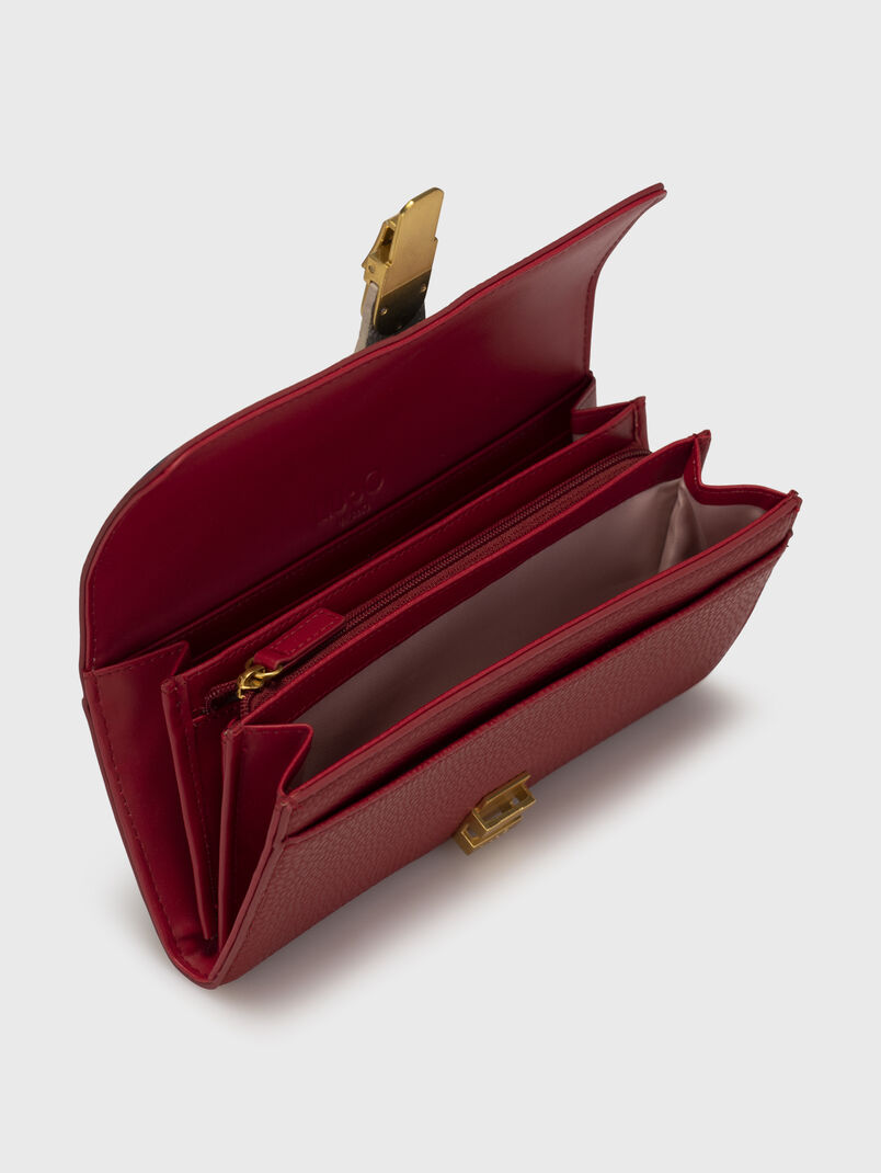 Wallet with accent clasp - 3