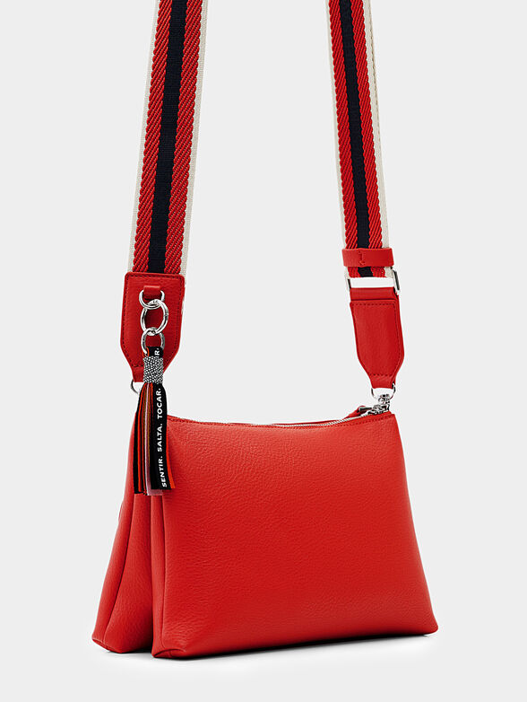 Black bag with embossed logo - 3