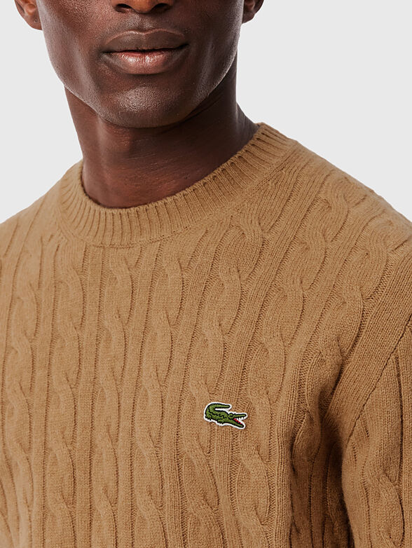 Sweater with oval neckline - 4