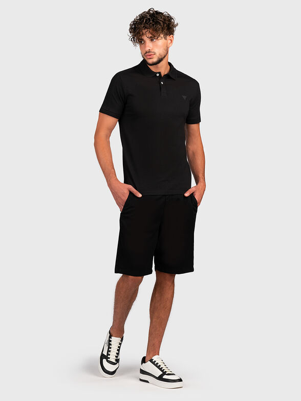 Polo-shirt in black with accent lettering   - 2