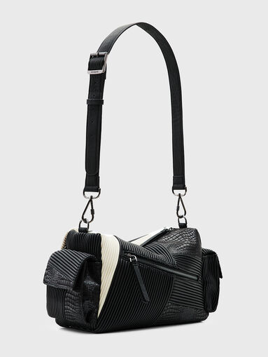 Bag with accent strap - 3