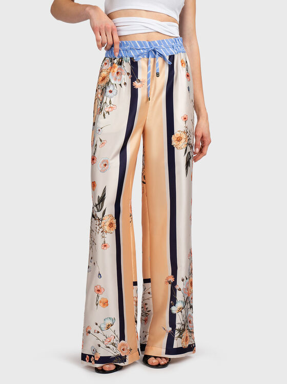 Панталон с флорален принт - 1