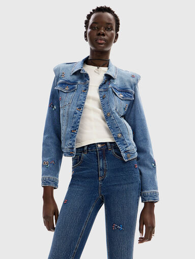 Slim jeans with floral embroidery - 4