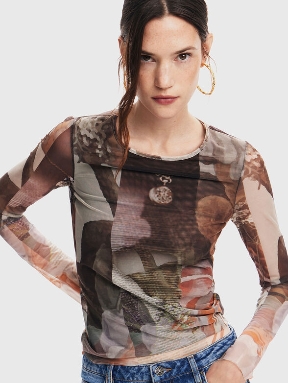 CARSON blouse with contrast print - 4