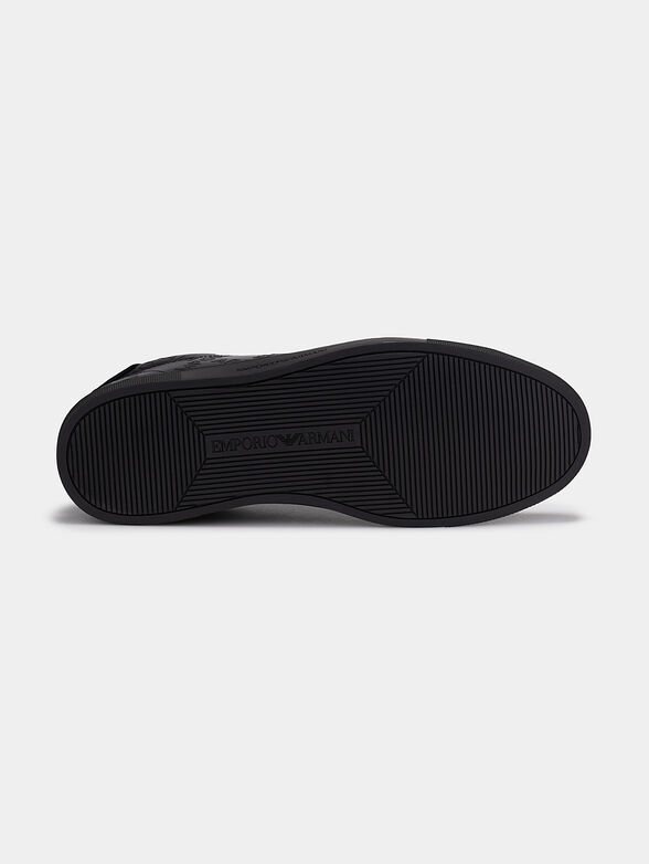 Black sneakers - 5