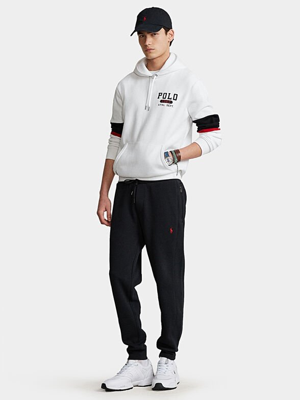 Sports pants with zippers on the pockets - 2
