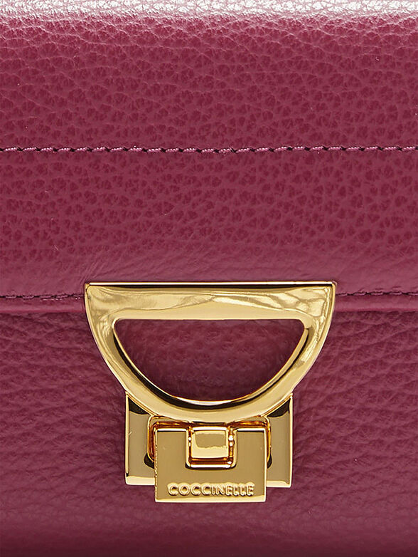 Leather purse with gold-coloured detail - 4