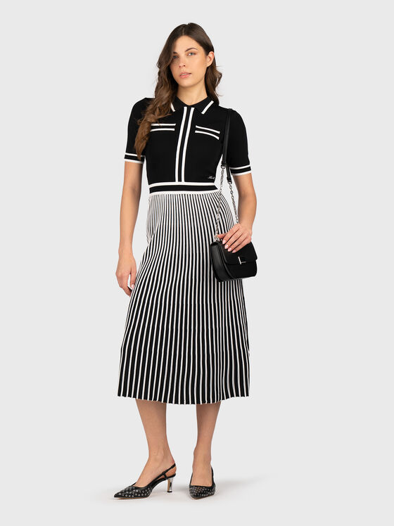 Миди рокля с бродирано лого - 1