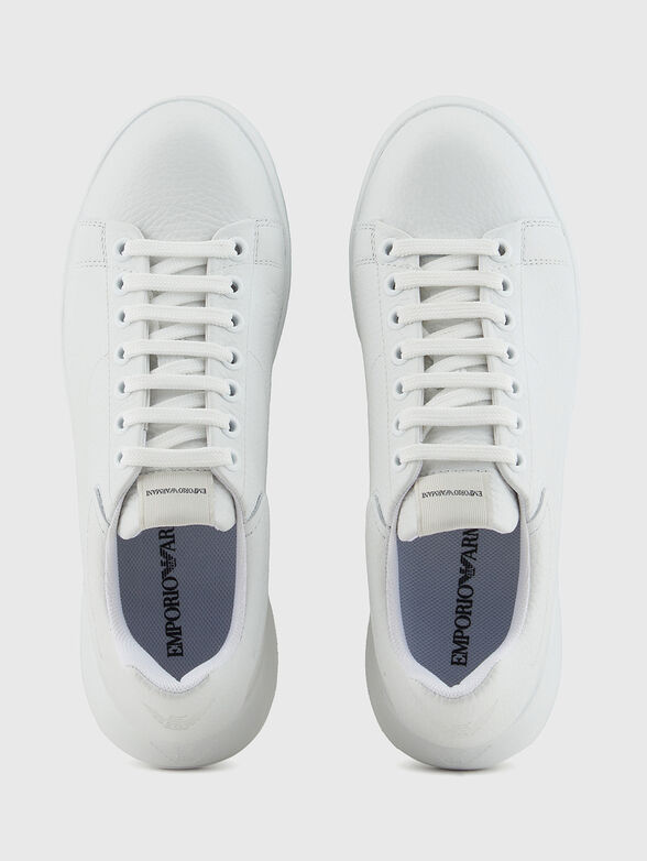 White leather sports shoes - 6