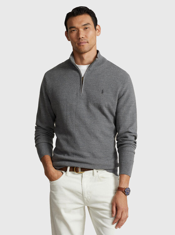 Вълнен пуловер в сив цвят  - 1