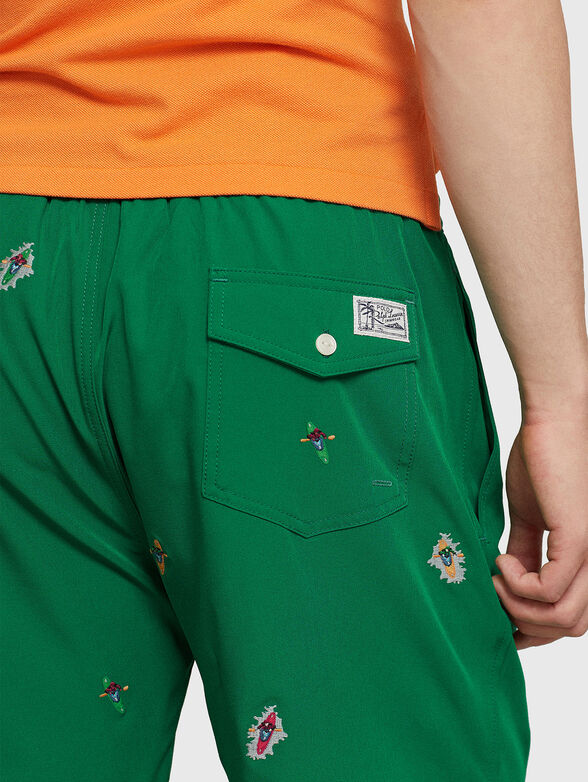Green beach shorts with embroidery - 3