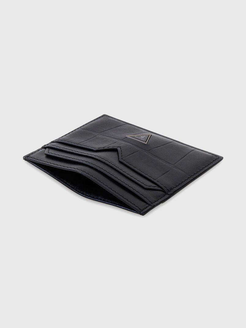 Black cardholder with an embossed texture - 3