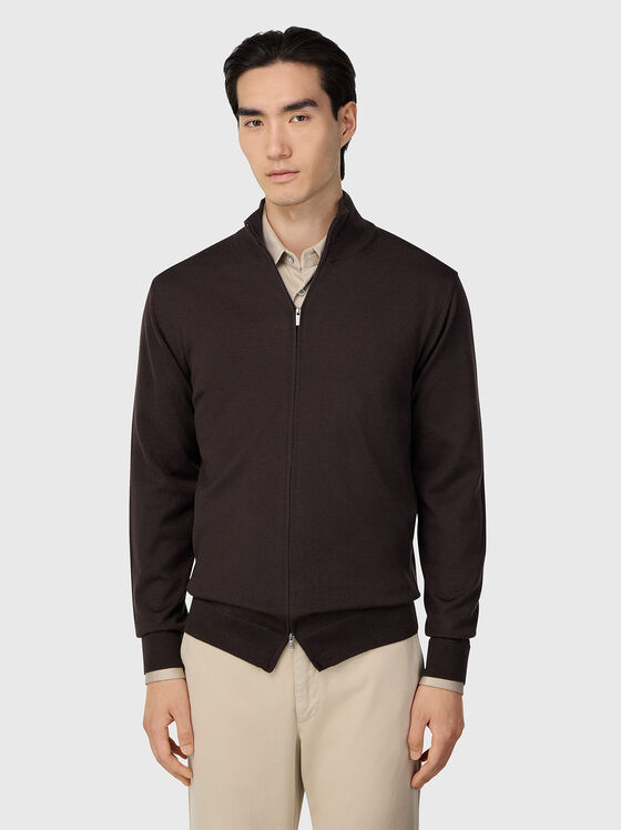 Вълнена жилетка в тъмнокафяво  - 1