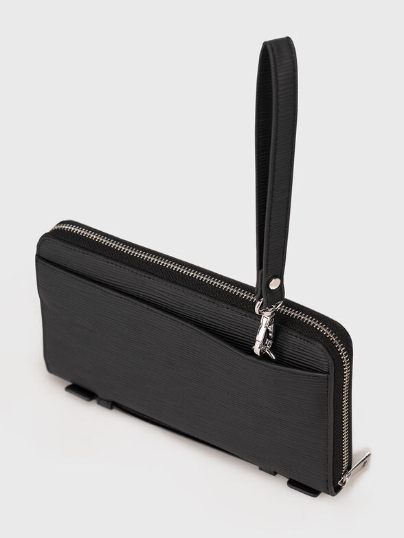 Pouch in black textured faux leather  - 4