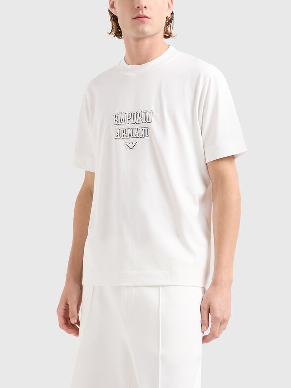 T-shirt in beige with logo embroidery - 1