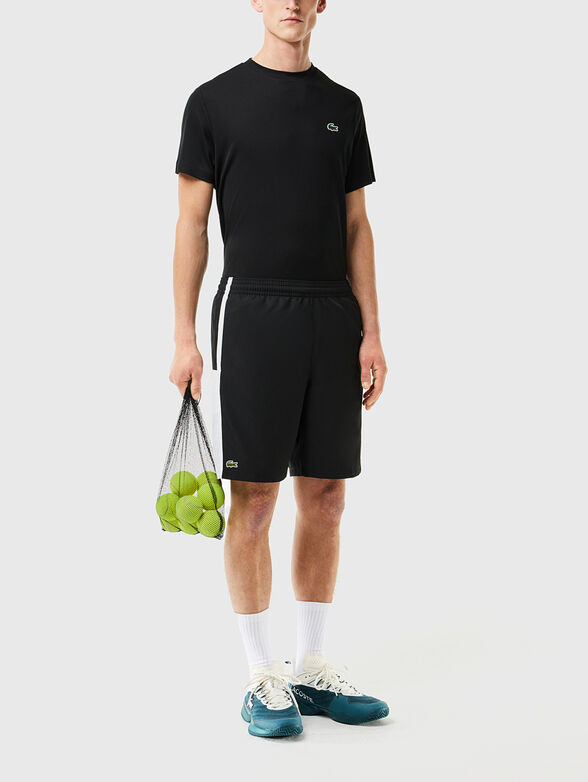 Short with contrast details - 4