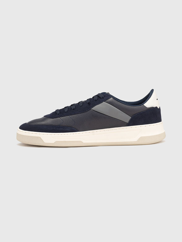 Sports shoes with logo detail - 4