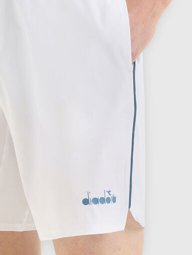 Shorts with contrast logo detail - 4