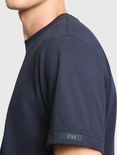 Dark blue cotton T-shirt with logo detail - 4