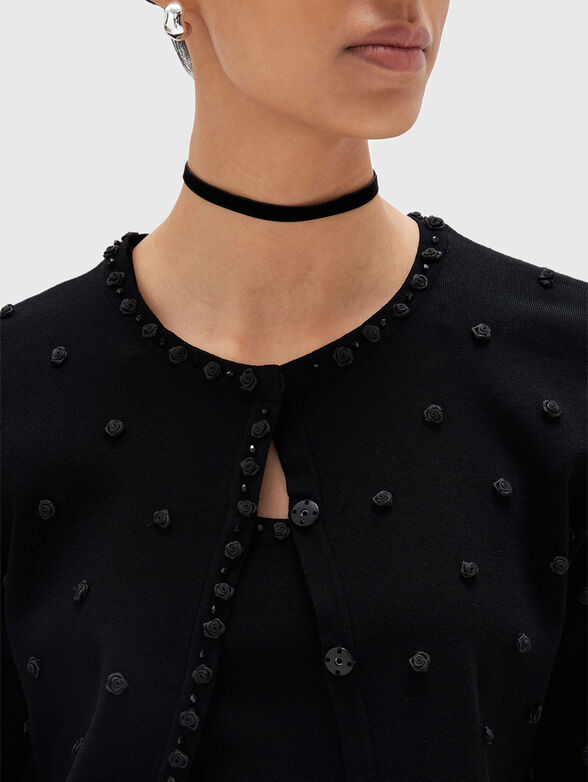 Cardigan with buttons and floral details - 4