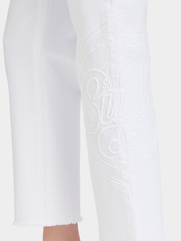 Jeans with accent embroidery - 3