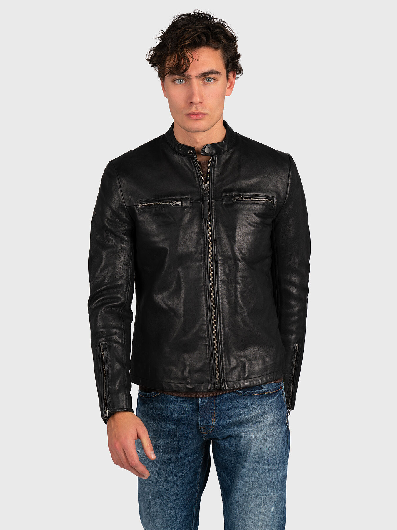 Black leather jacket brand SUPERDRY Globalbrandsstore en