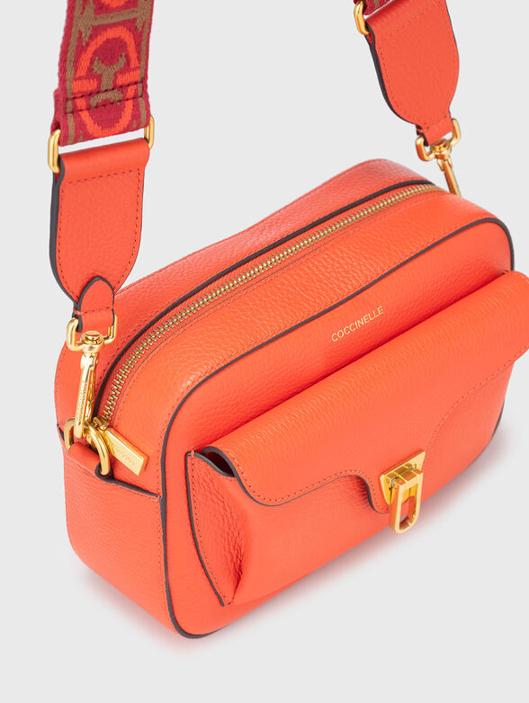 Crossbody bag with accent strap - 5