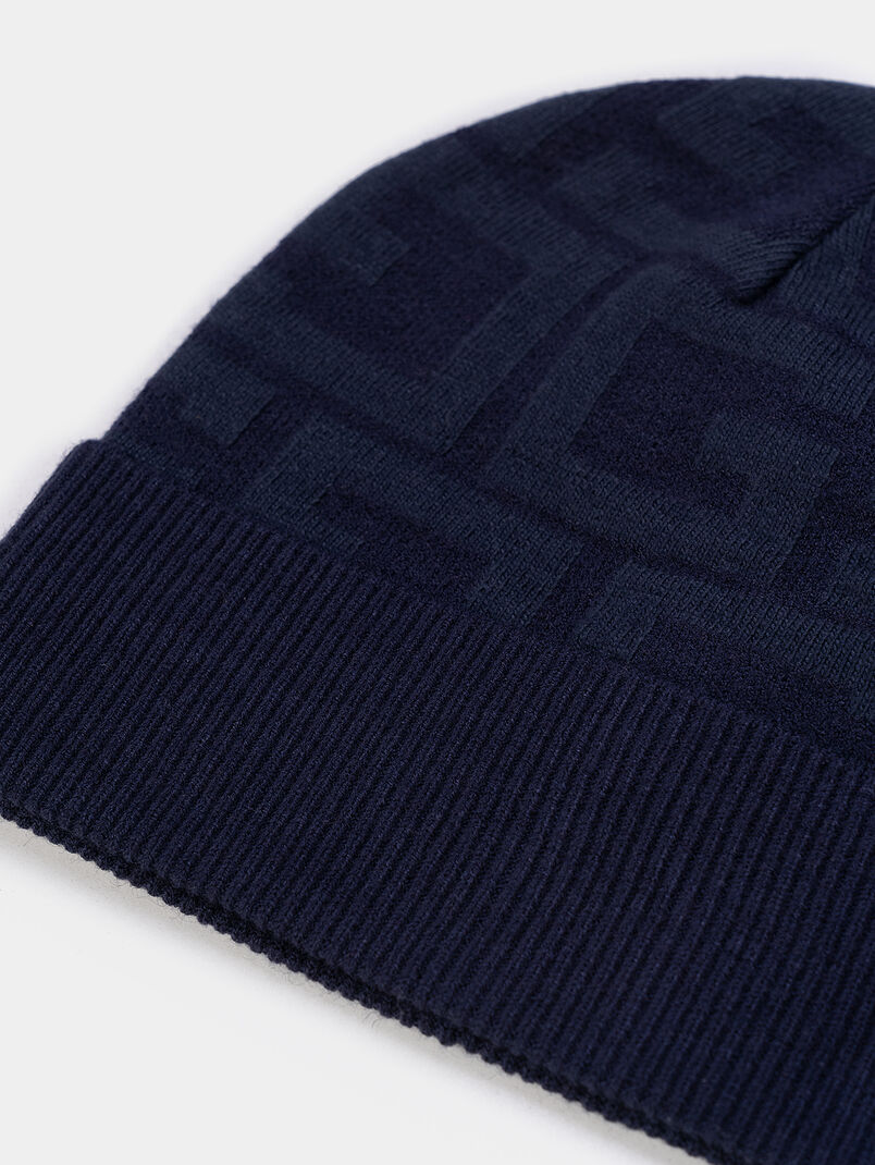 Black beanie with monogram logo - 3