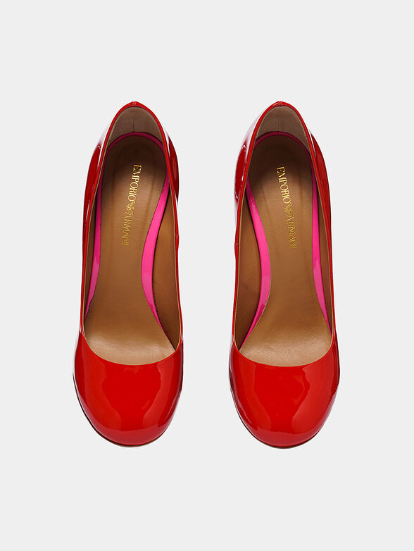 Red decollete shoes with a contrasting heel - 2