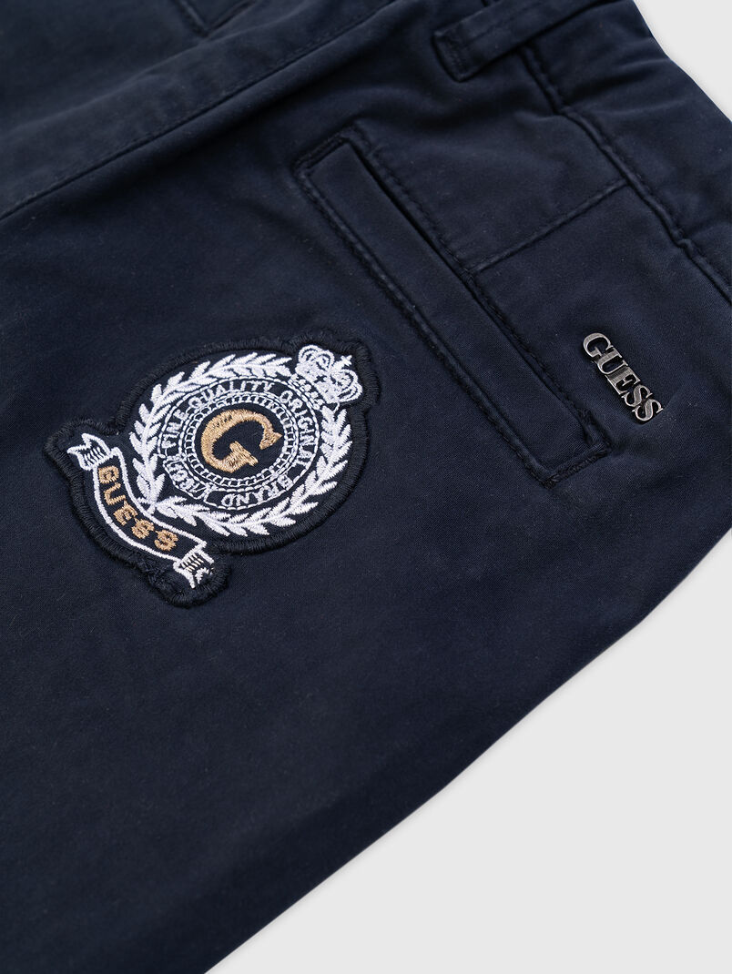 Dark blue trousers with logo embroidery - 3