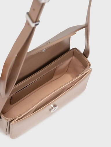 Beige crossbody bag with logo - 5