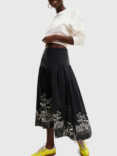 Black midi skirt with contrast details  - 4