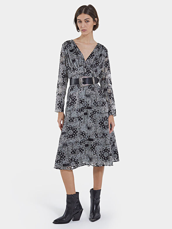 Dress with floral and paisley motifs - 1