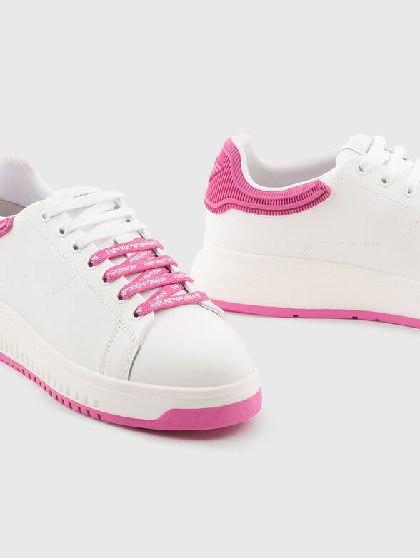 Leather sports shoes with fuxia accents - 4