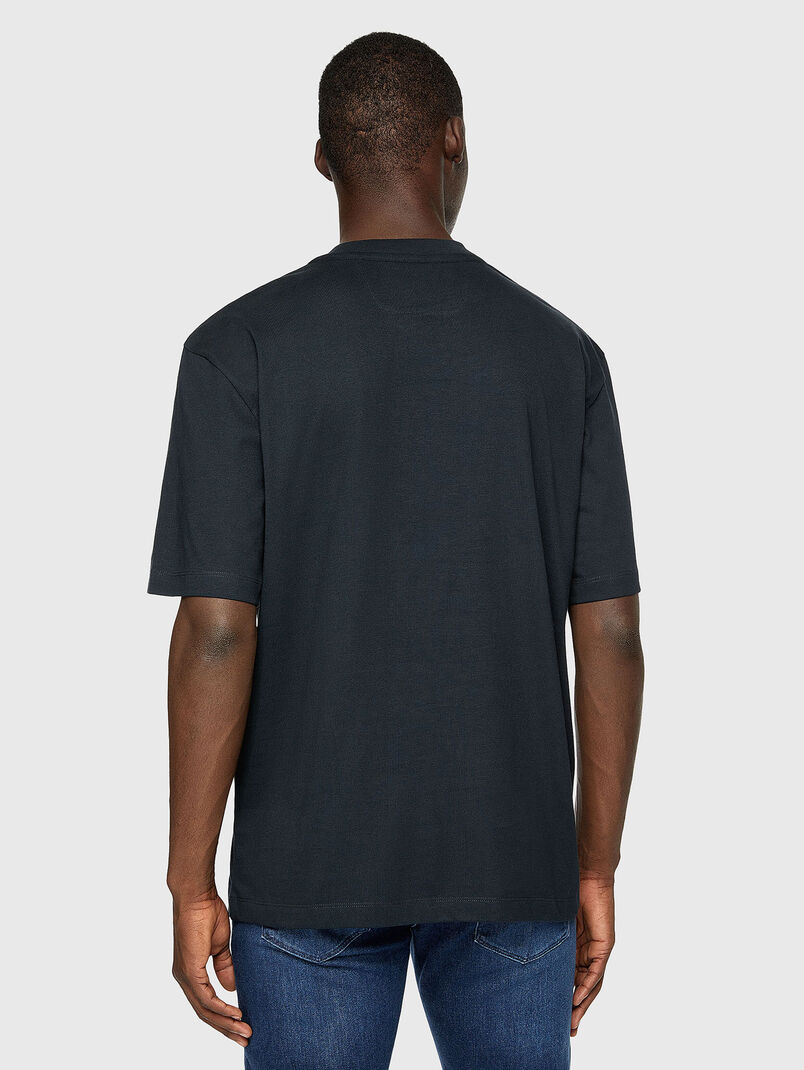 Dark blue T-shirt with logo  - 3