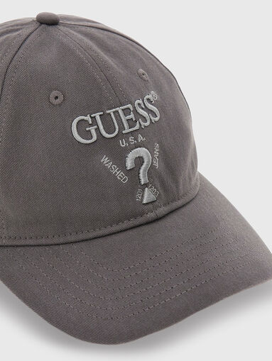 Cap with logo embroidery in black - 4