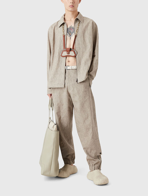 Linen trousers in beige - 4