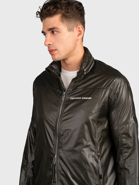 Jacket with logo detail on the back - 3