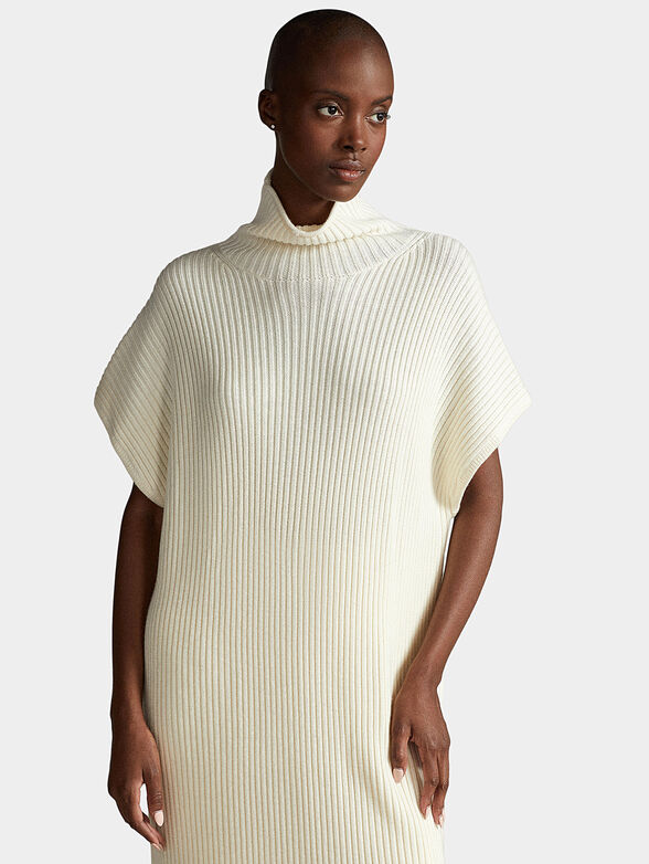 Midi dress with short sleeves and elastic rips - 4