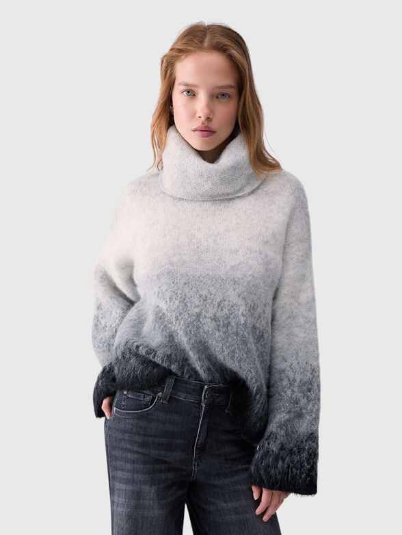 Turtleneck sweatshirt - 1